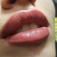 Permanente make-up full lips