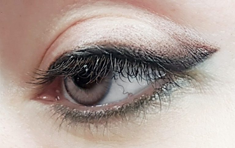 eyeliner tatoeage