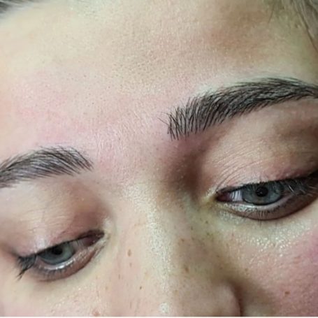 wenkbrauwen permanente make-up haartjes techniek
